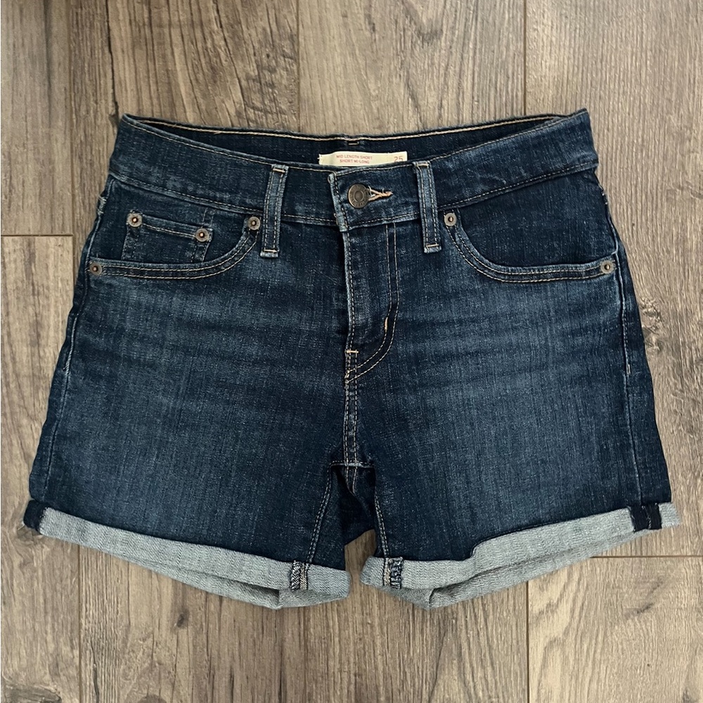 Levi’s shorts